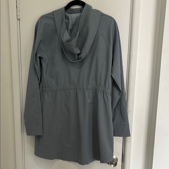 Columbia Women's Gray Hooded Jacket - Picture 3 of 4